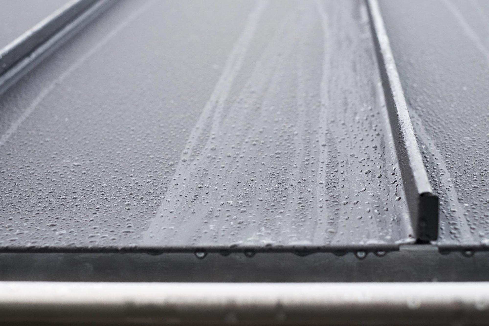 metal roofing and cladding contractor